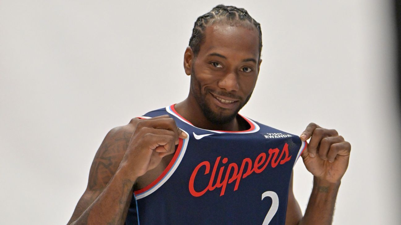 Clippers' Kawhi Leonard's performance prompts fan to eat their words -- quite literally 1
