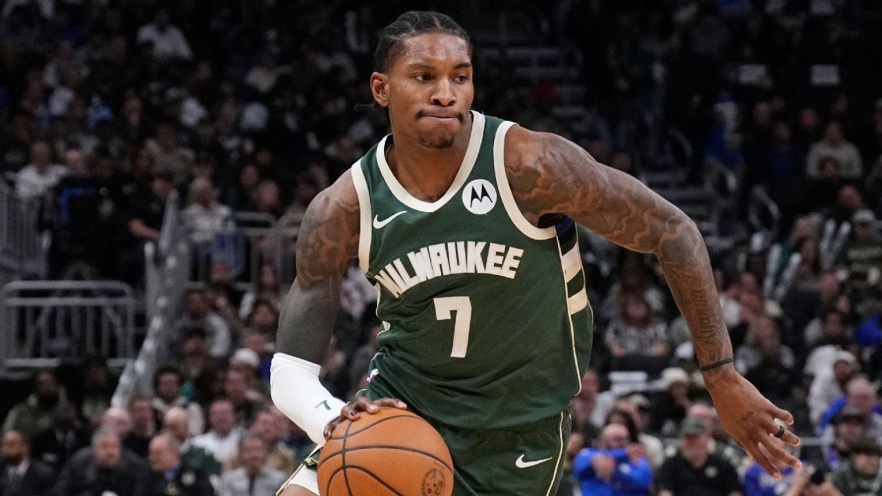 Bucks' Kevin Porter Jr. has strained oblique, out indefinitely 1