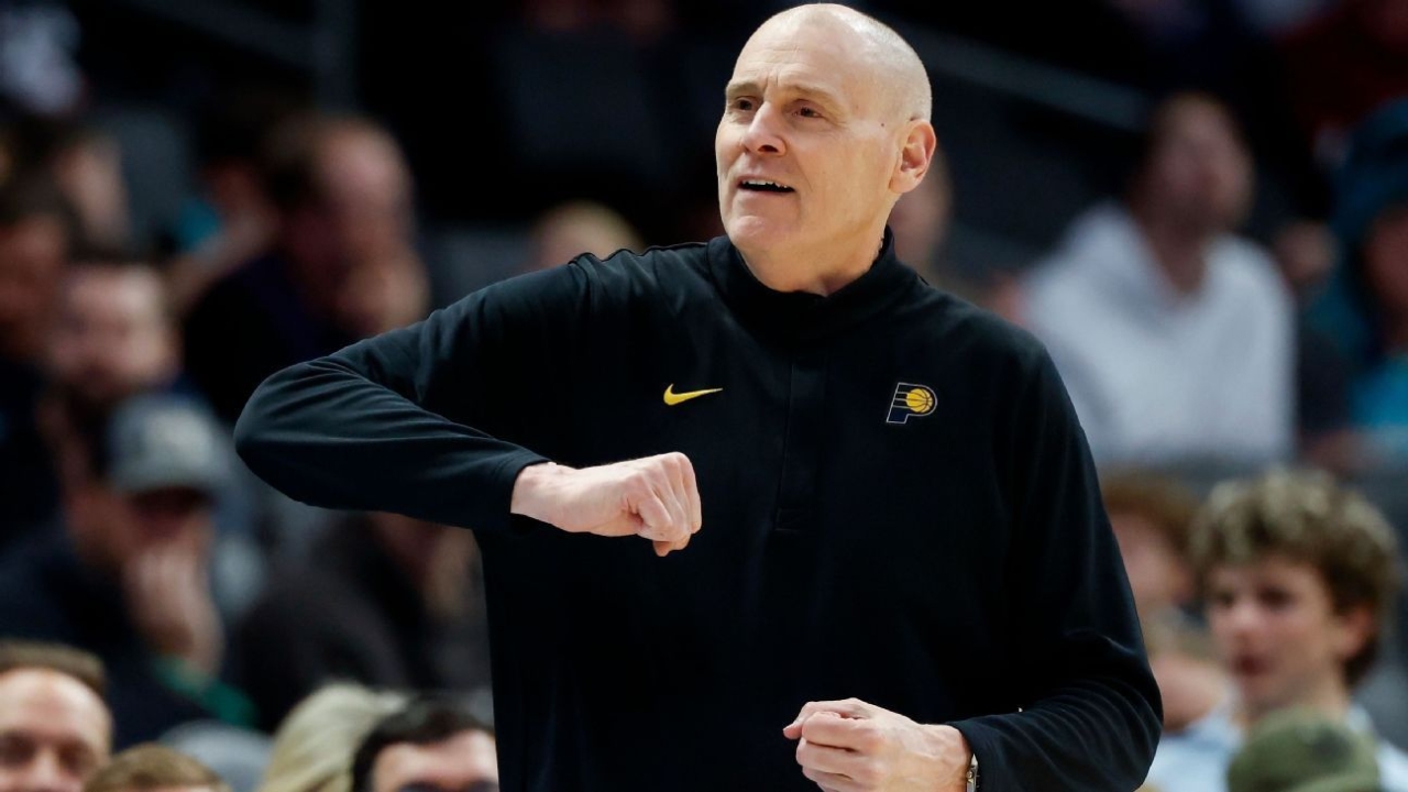 Pacers coach Rick Carlisle gets 1,000th win after monthlong wait 1