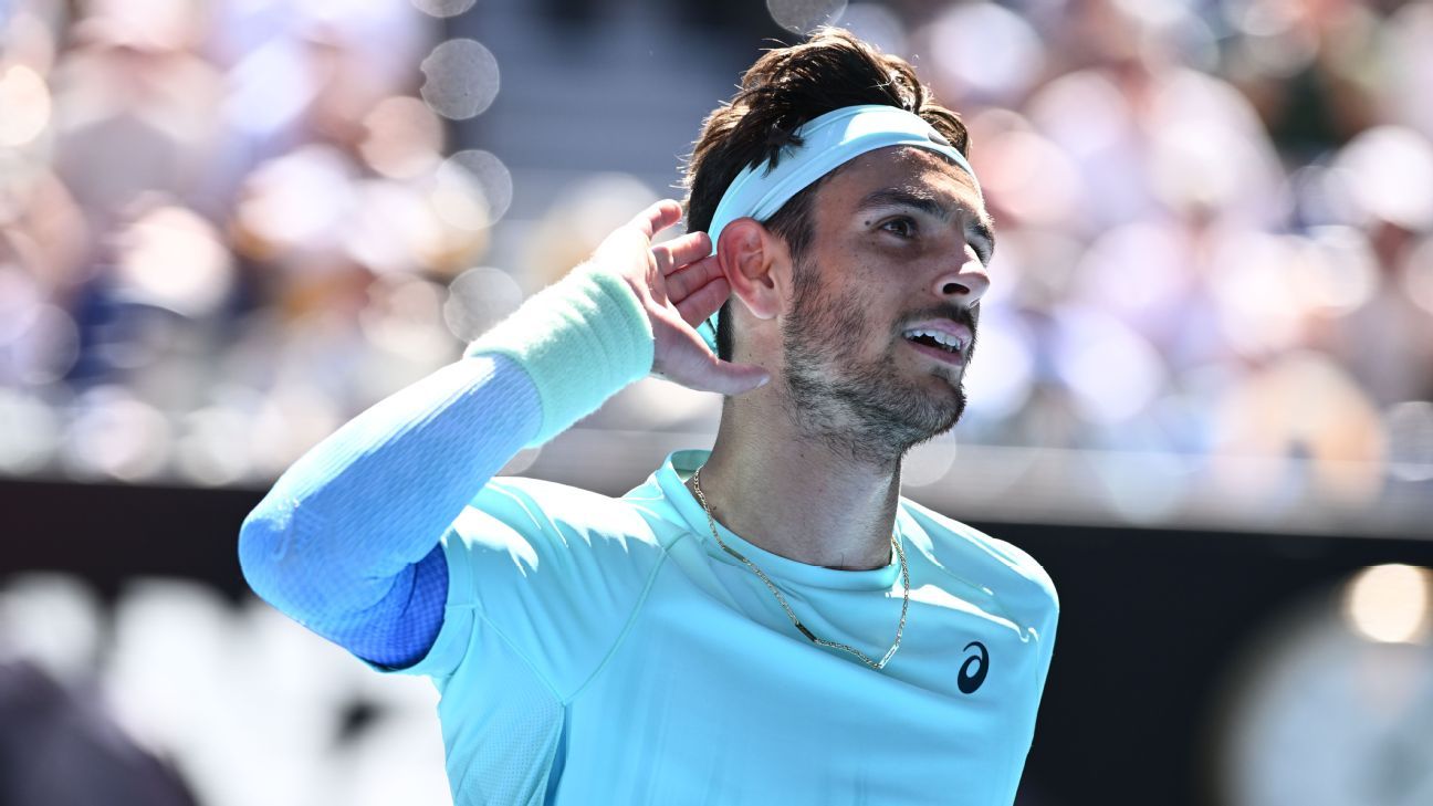 Lorenzo Musetti defeats Taylor Fritz at the Australian Open. 1
