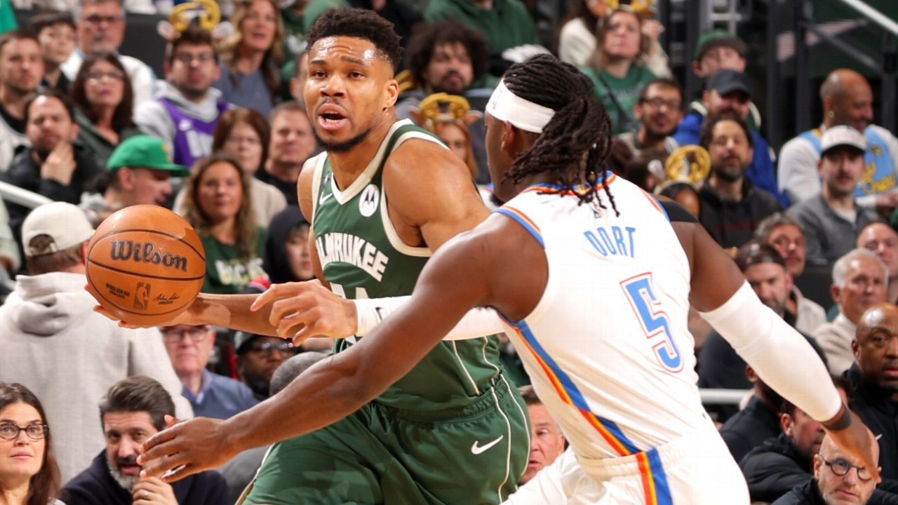 Giannis points to chemistry, selfish play for Bucks' losses 1