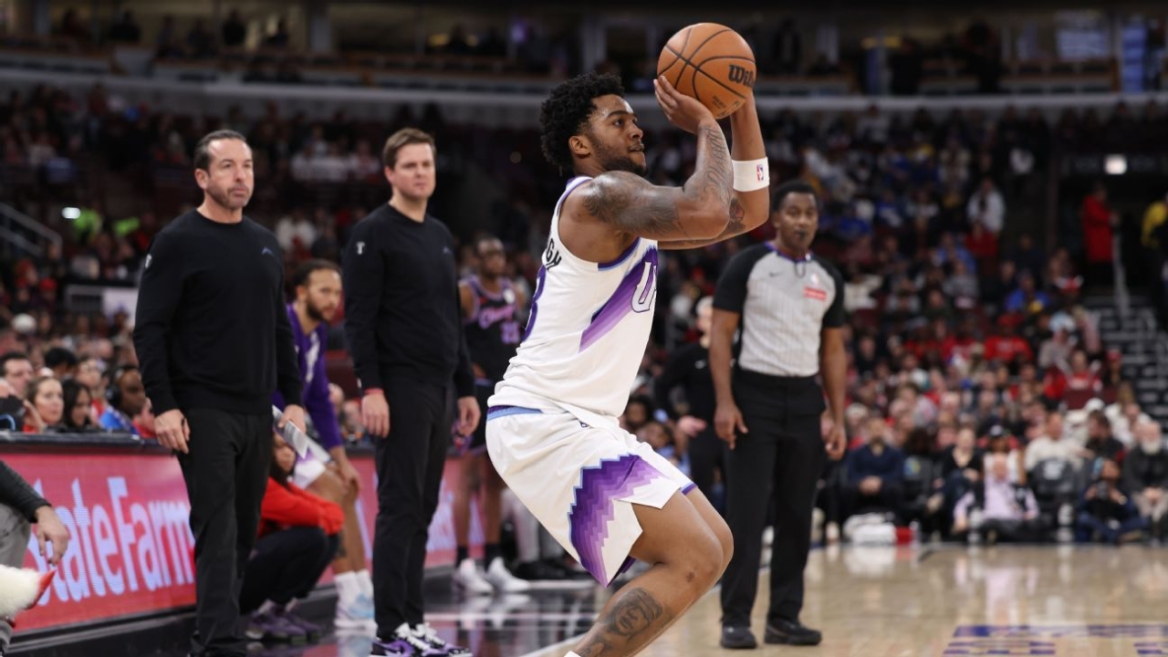 Brice Sensabaugh's 21-point first quarter NBA high off bench 1