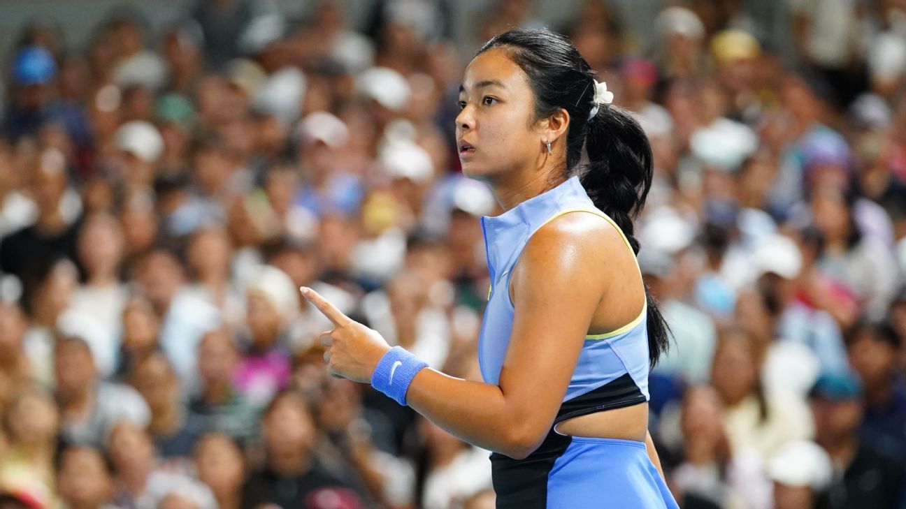 Alex Eala's aspirations come to an end as Camila Osorio prevails in the quarterfinals of the Philippine Women's Open. 1
