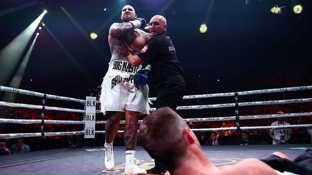 Asofa-Solomona makes explosive professional boxing debut on Tszyu-Zerafa undercard 1