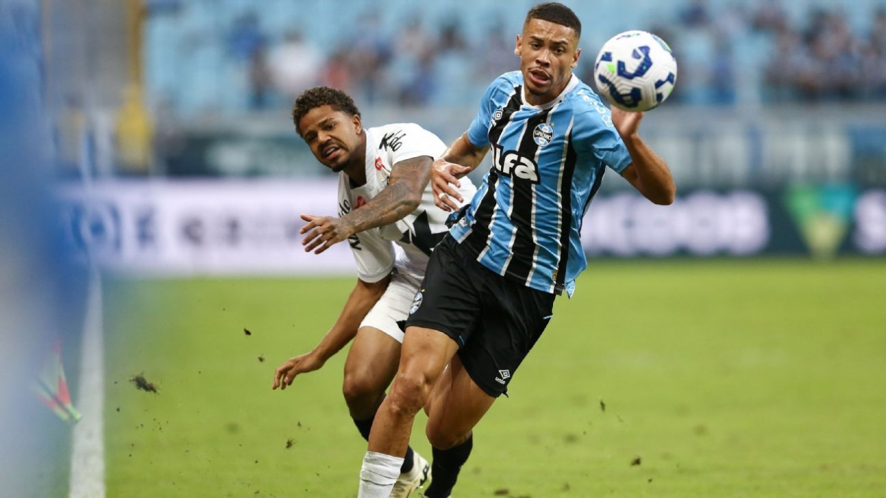 Aston Villa confirm signing of Brazilian wonderkid Alysson Edward 1