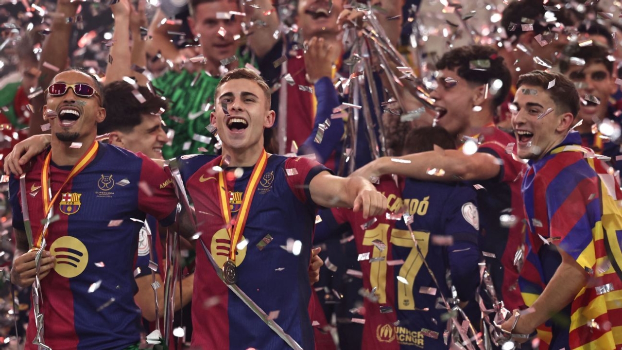 Barca, Real Madrid Supercopa fallout, Man United beat Arsenal 1