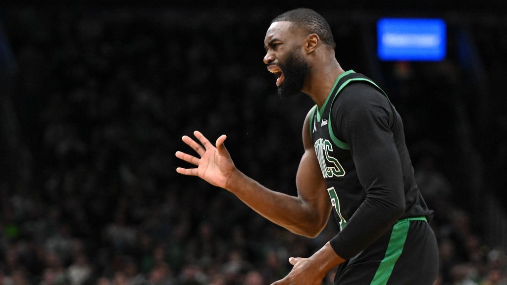 Celtics' Jaylen Brown rips officiating after loss to Spurs 1