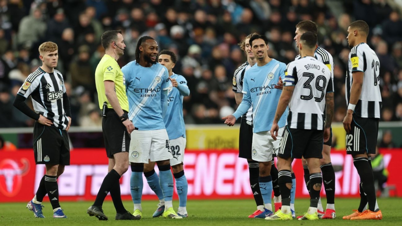 Delay in disallowed Antoine Semenyo goal due to lack of offside technology 1