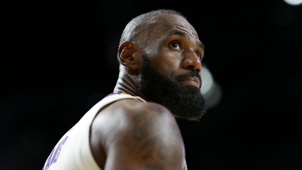Lakers' LeBron James ruled out vs. Spurs with multiple injuries 1