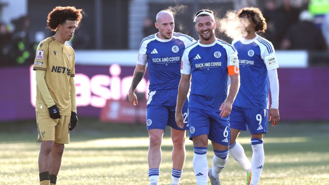 FA Cup third round upsets this weekend: Macclesfield, Wrexham giant killers 1