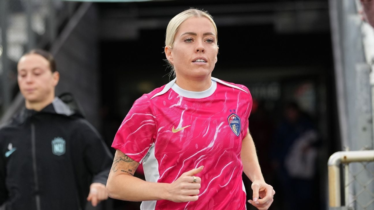 Liverpool sign North Carolina Courage legend Denise O'Sullivan 1