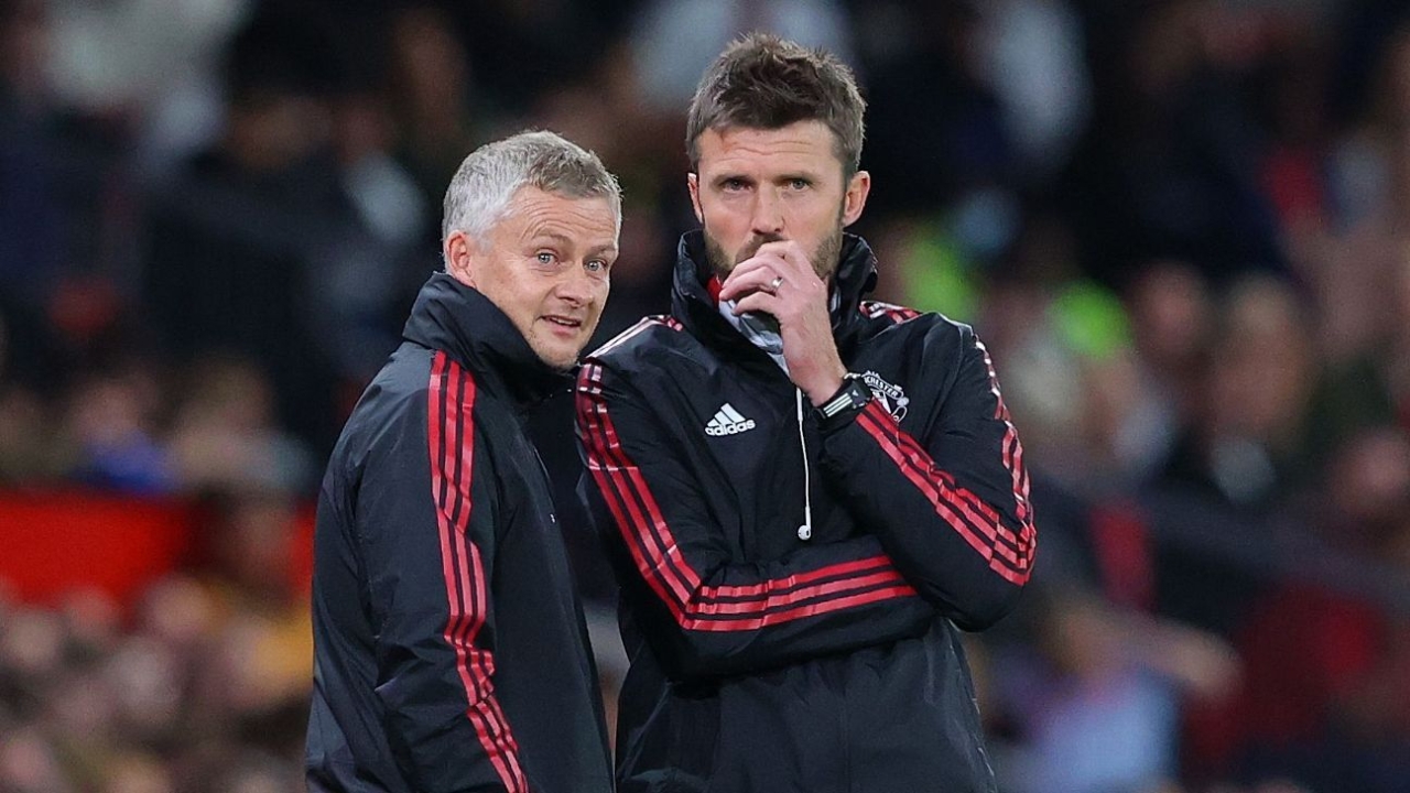 Man United hope for interim boss clarity early next week - sources 1