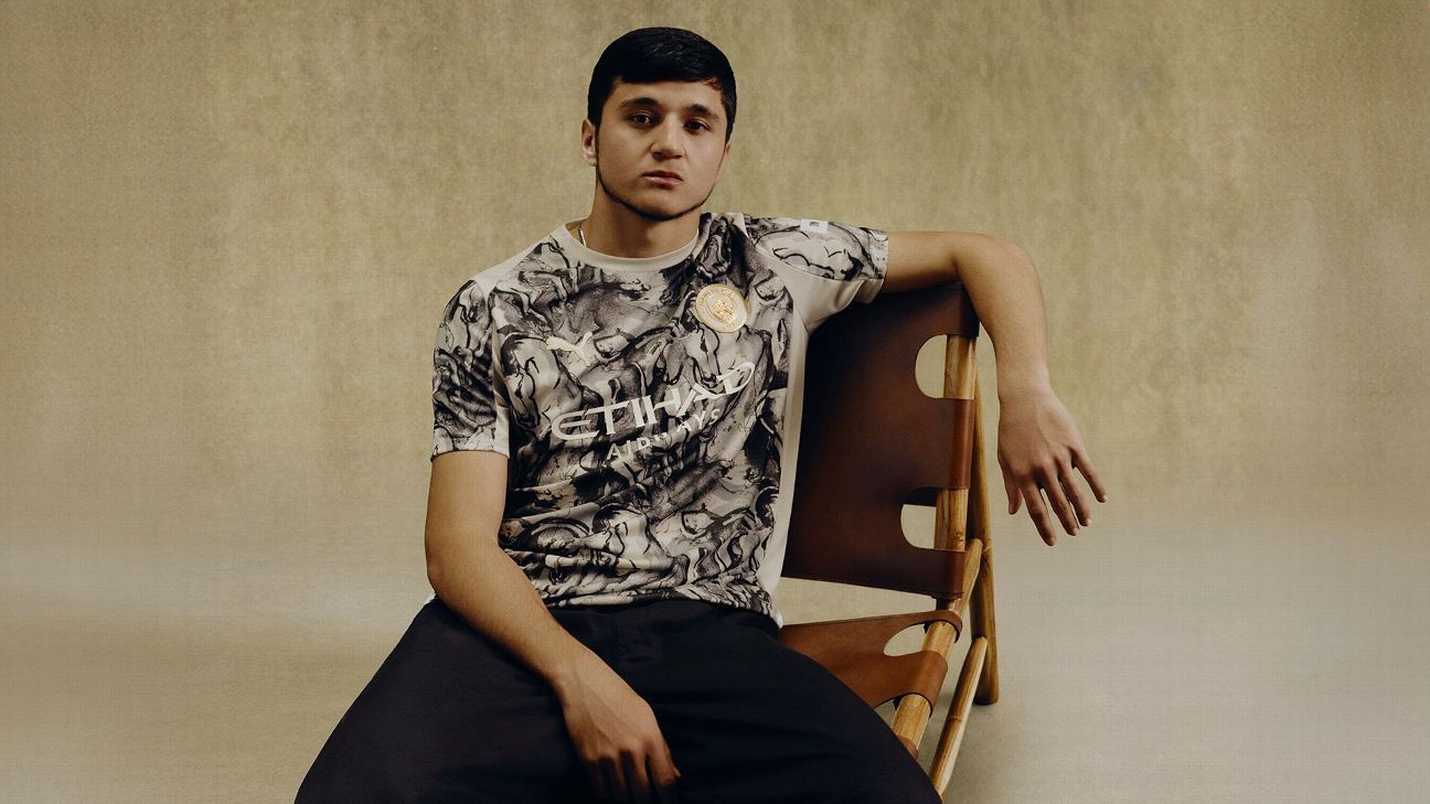 Manchester City marks Lunar New Year with a unique kit 1