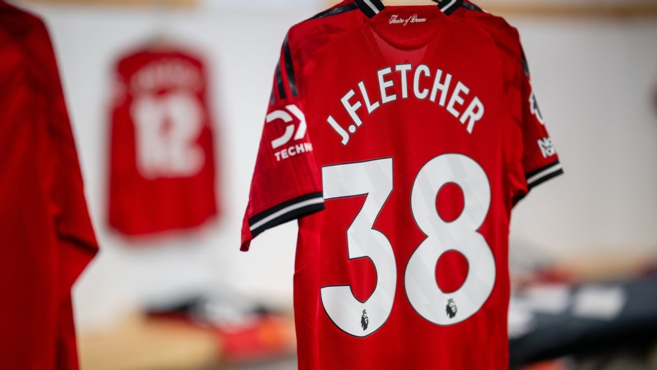 Manchester United depth exposed with limited bench vs. Leeds 1