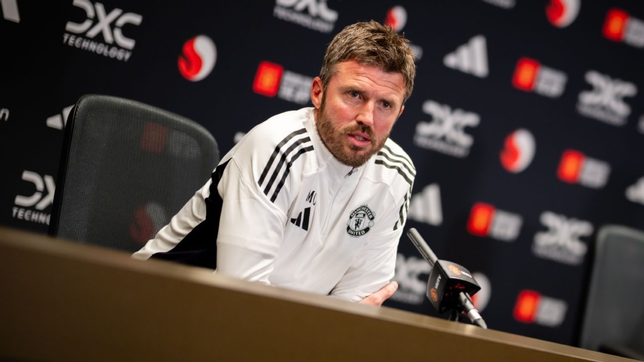 Michael Carrick won't rule out long-term Man United stay 1
