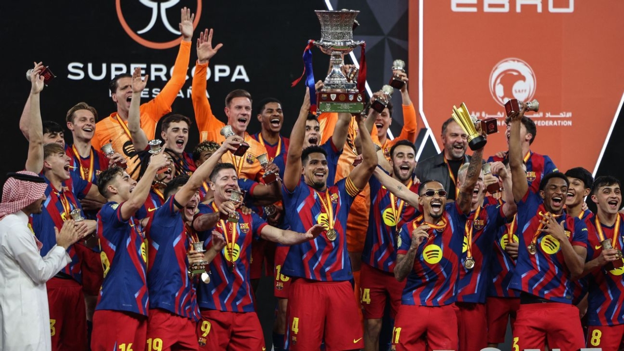 Raphinha shines to lead Barça to thrilling win over Madrid in Supercopa 1