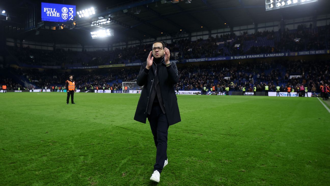 Rosenior gaining the admiration of Chelsea supporters with each victory 1