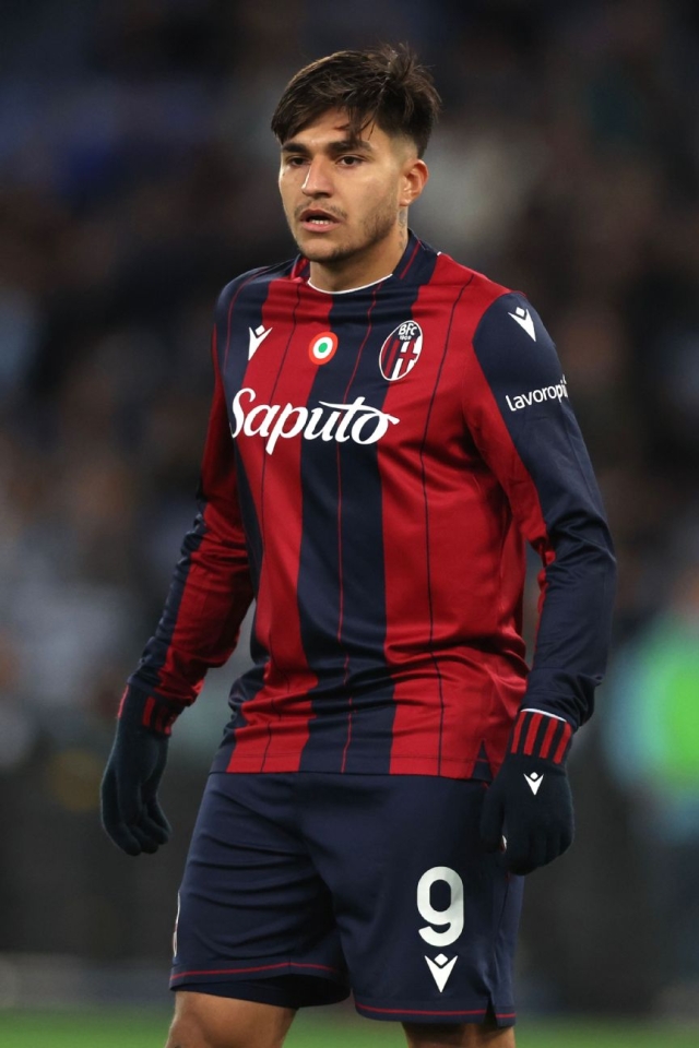 Seven transfer targets who could improve any team this month 8