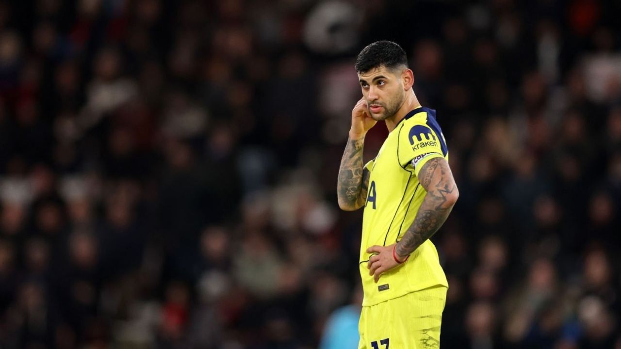 Tottenham boss Frank defends Romero after social media 'mistake' 1