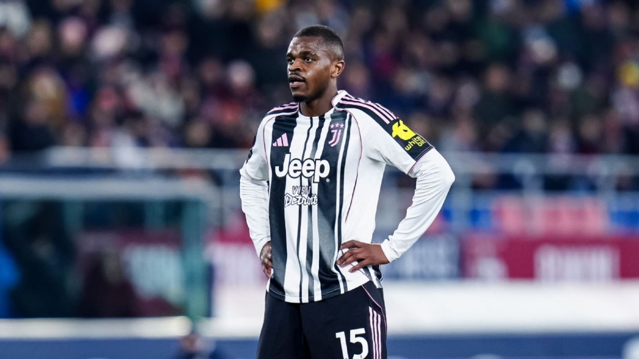 Transfer rumors, news: Man United eye Juventus' Kalulu 1