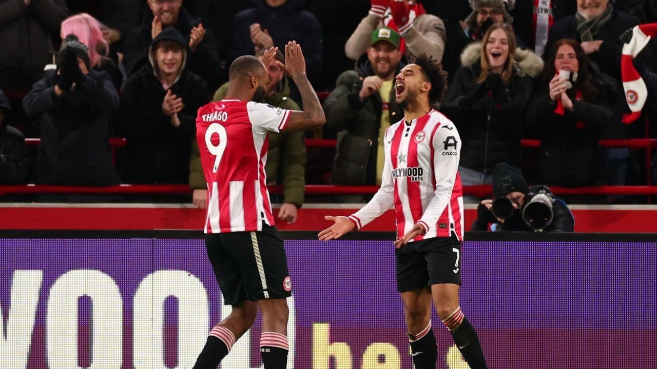 Transfer rumors, news: Spurs chase Brentford star Schade 1