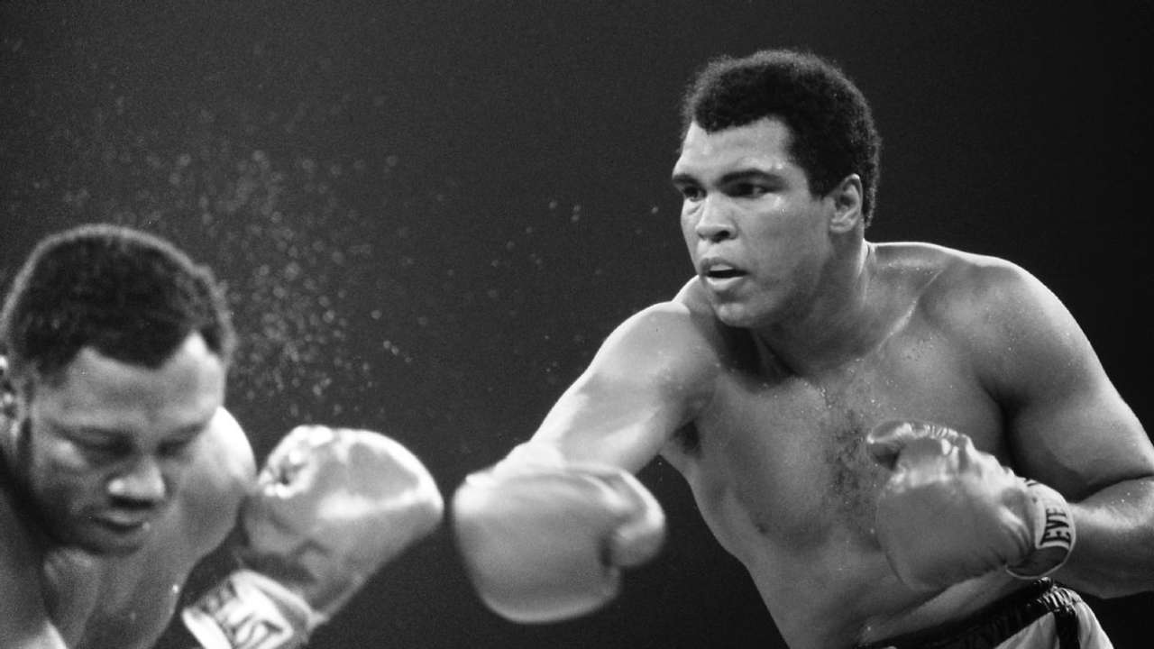 US postal service to issue Muhammad Ali 'Forever Stamp' 1