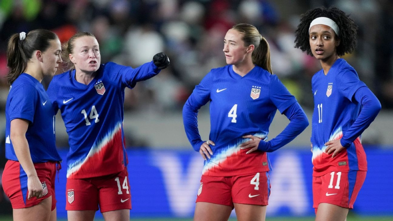 U.S.'s Coffey finalizing transfer from Thorns to Man City - sources 1