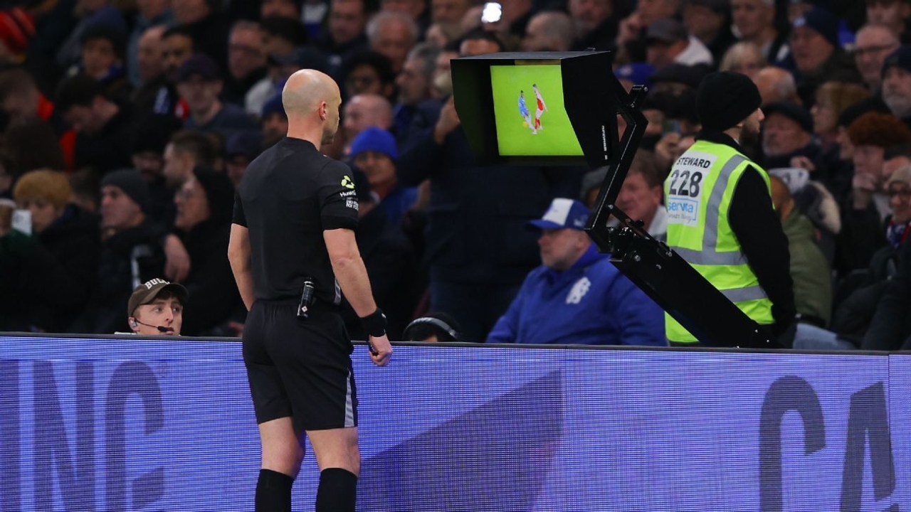 World Cup may see throw-in, goal-kick countdowns to aid game tempo 1