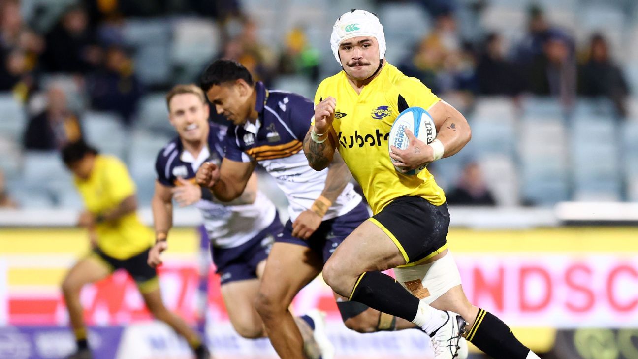 "World Rugby leader dismisses assertions of a shift towards rugby league" 1