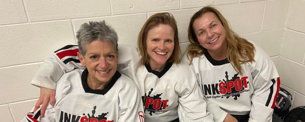 "Adult Women's Hockey Player Discusses Her Love for the Sport on ABC's The Golden Bachelor" 1