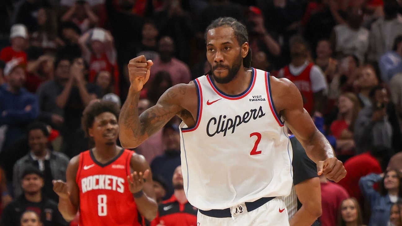 Kawhi Leonard of the Clippers scores 19 points in the fourth quarter to defeat the Rockets. 1