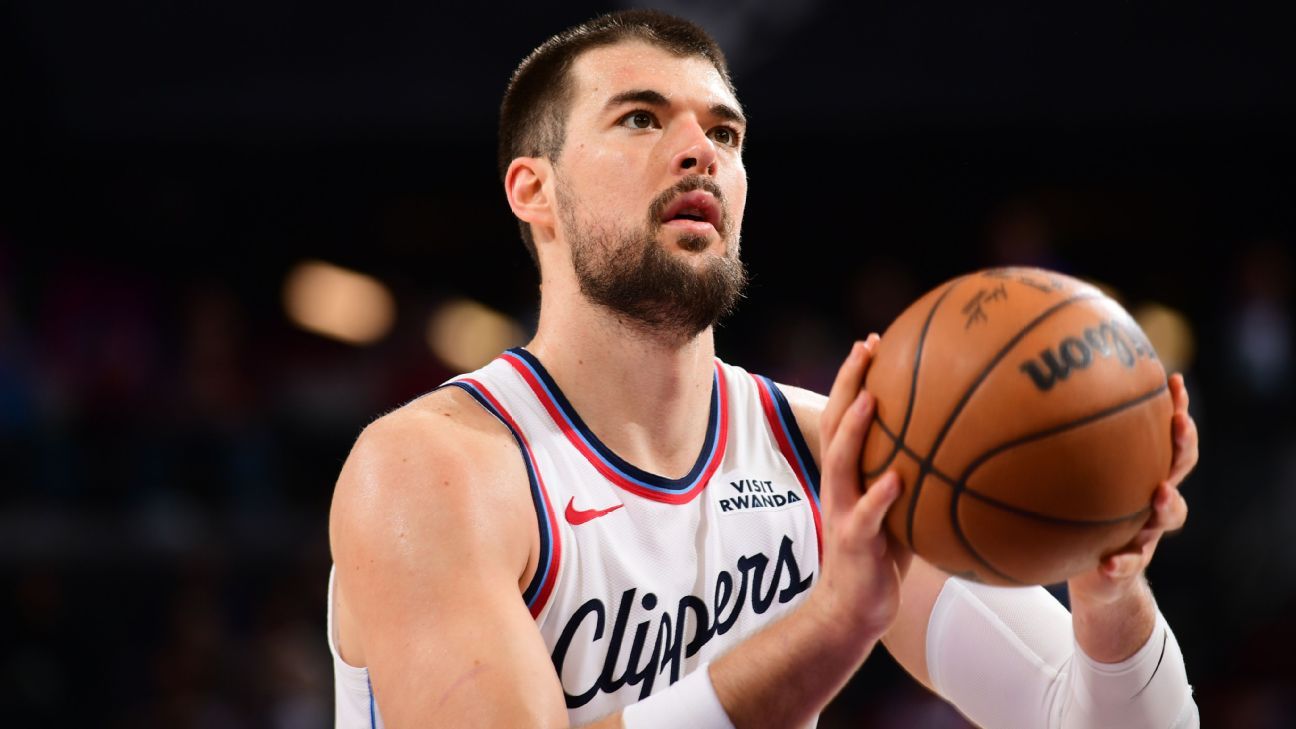 Zubac's first appearance with the Pacers delayed until ankle recovers, according to Carlisle. 1