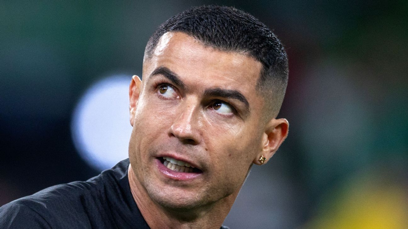 Cristiano Ronaldo acquires a 25% ownership interest in the Spanish team Almeria. 1