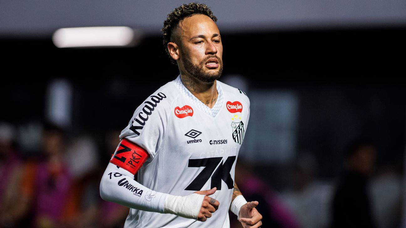 Santos striker Neymar makes comeback prior to World Cup. 1