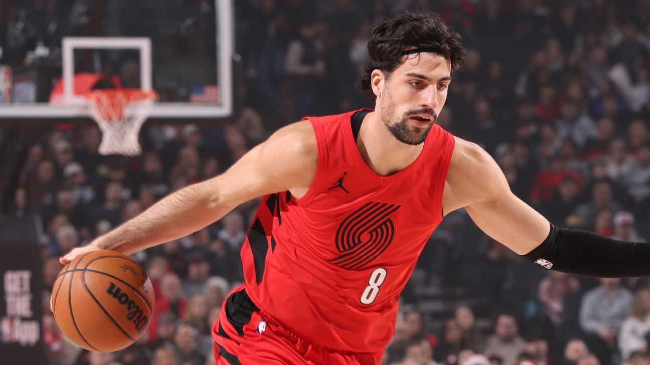Blazers' Deni Avdija exits vs. Suns with lower back injury Blazers' Deni Avdija leaves game against Suns due to lower back injury 1