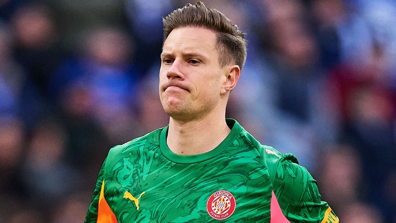 Marc-André ter Stegen's chances of participating in the World Cup for Germany are in jeopardy following a hamstring injury sustained against Girona. 1