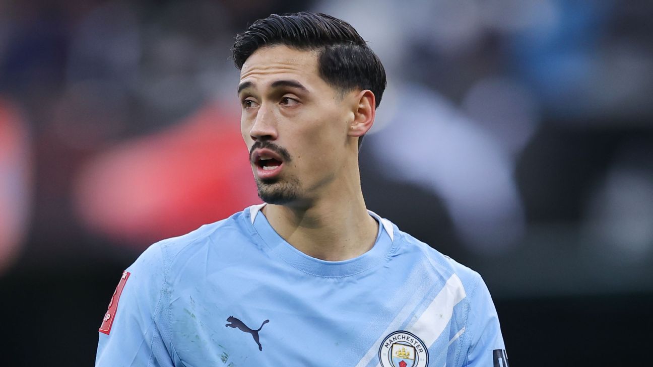 Tijjani Reijnders cautions Arsenal: Manchester City is 'pursuing' the Premier League championship. 1