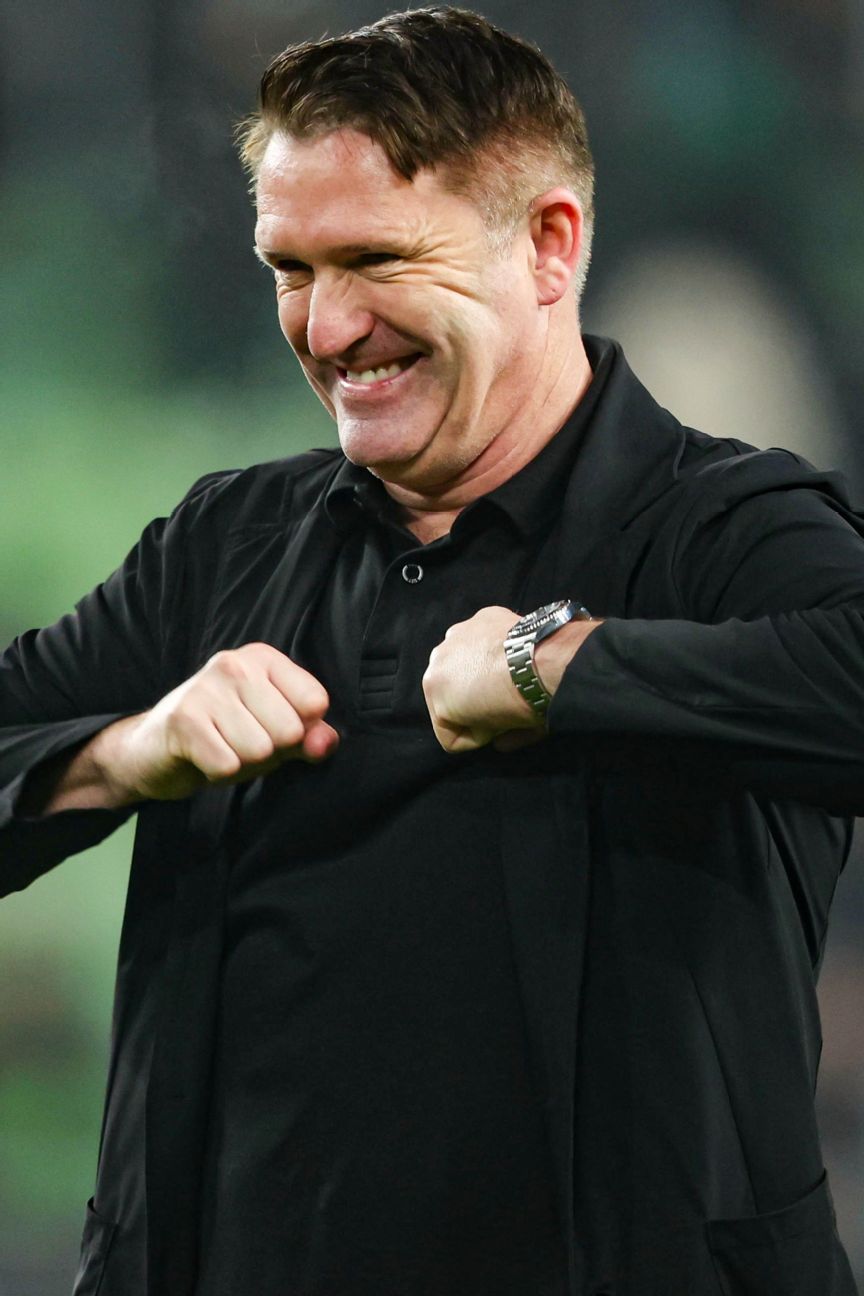 Who are the potential replacements for Frank as Tottenham's head coach? 7