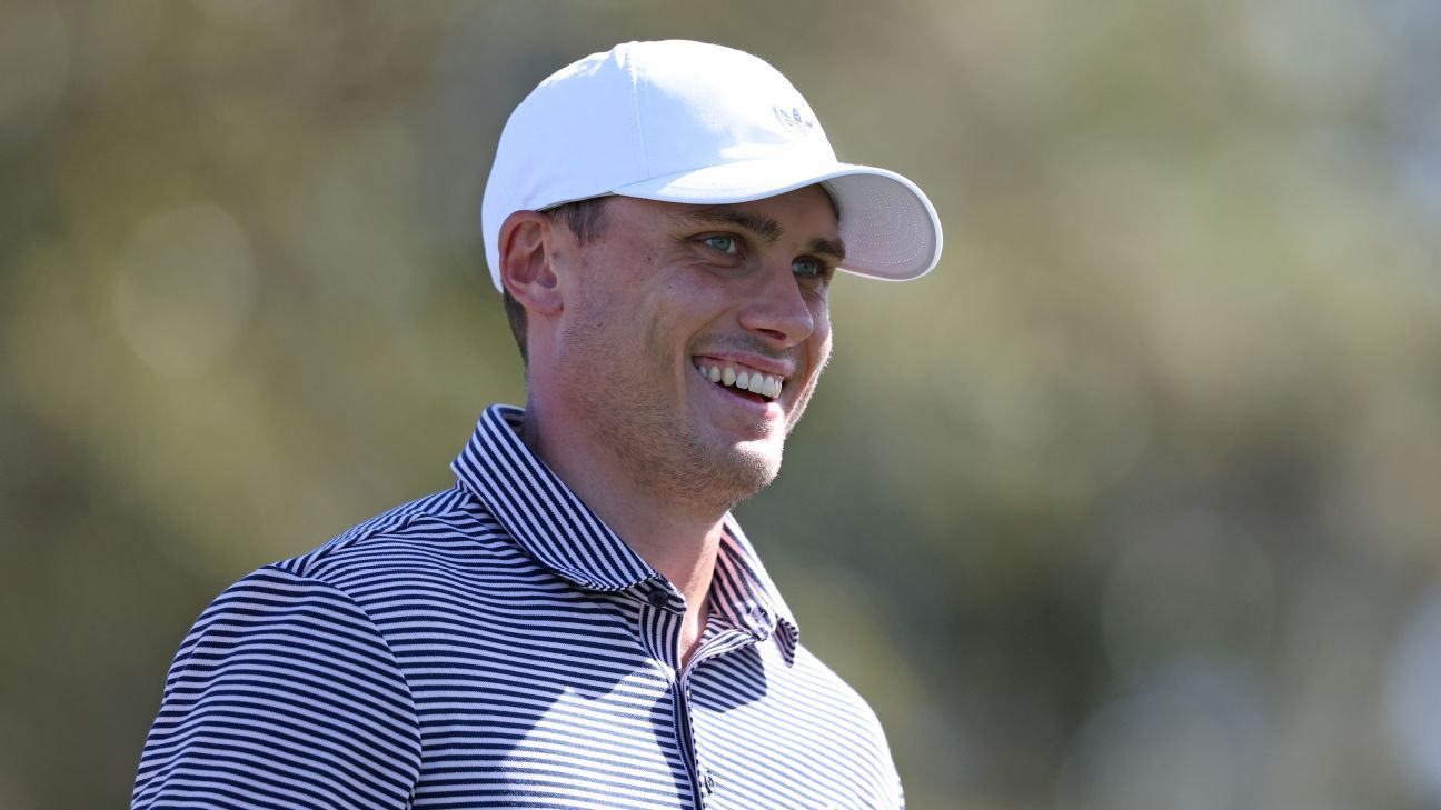 Ludvig Aberg scores an eagle on the 11th hole, gaining a 3-shot advantage at the Players Championship. 1