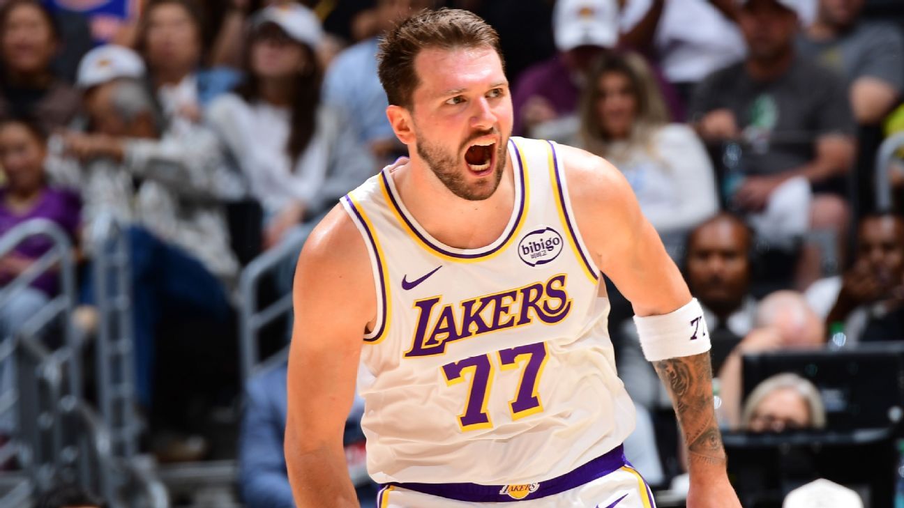 Lakers' Doncic penalized $50,000 for "money" sign directed at referee 1