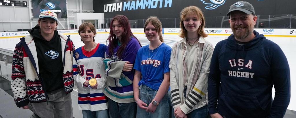 The Popularity of Girls' and Women's Hockey Is Increasing 2