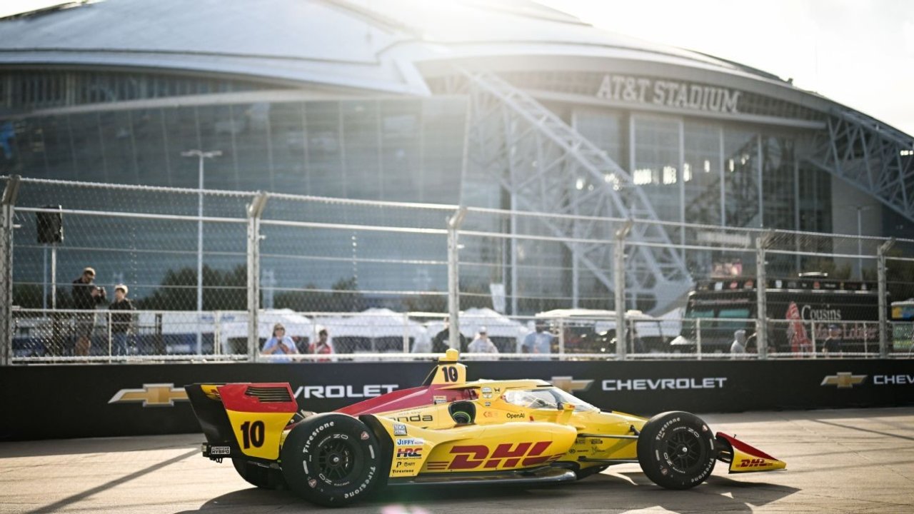Racing at the Cowboys' and Rangers' venues was exactly what IndyCar required. 1