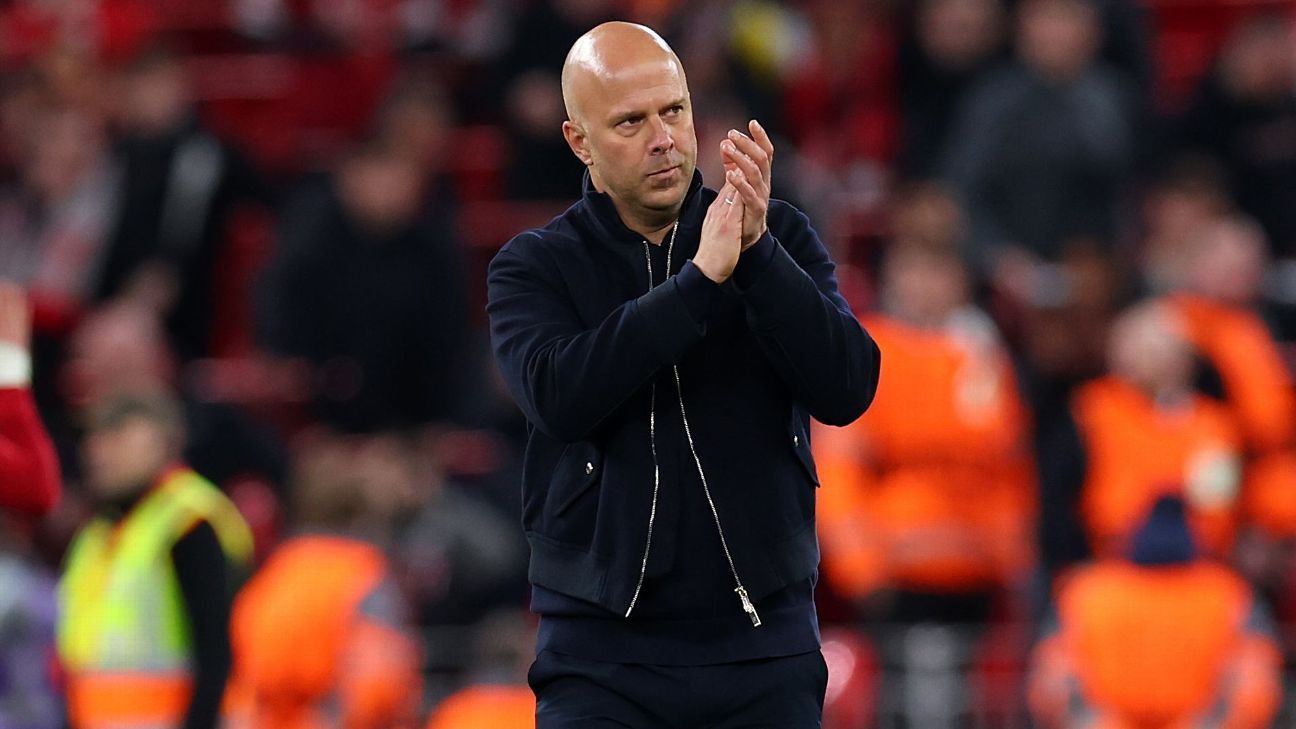 Arne Slot praises supporters for their support of 'nearly flawless' Liverpool 1