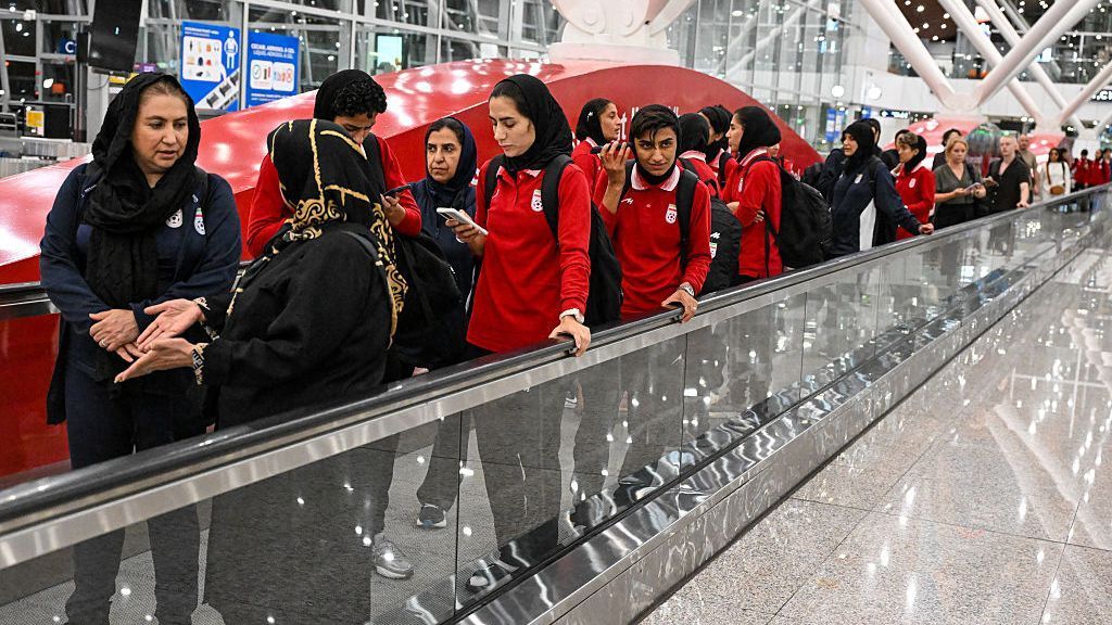 Australia provides asylum to two additional members of the Iranian team prior to their return. 1