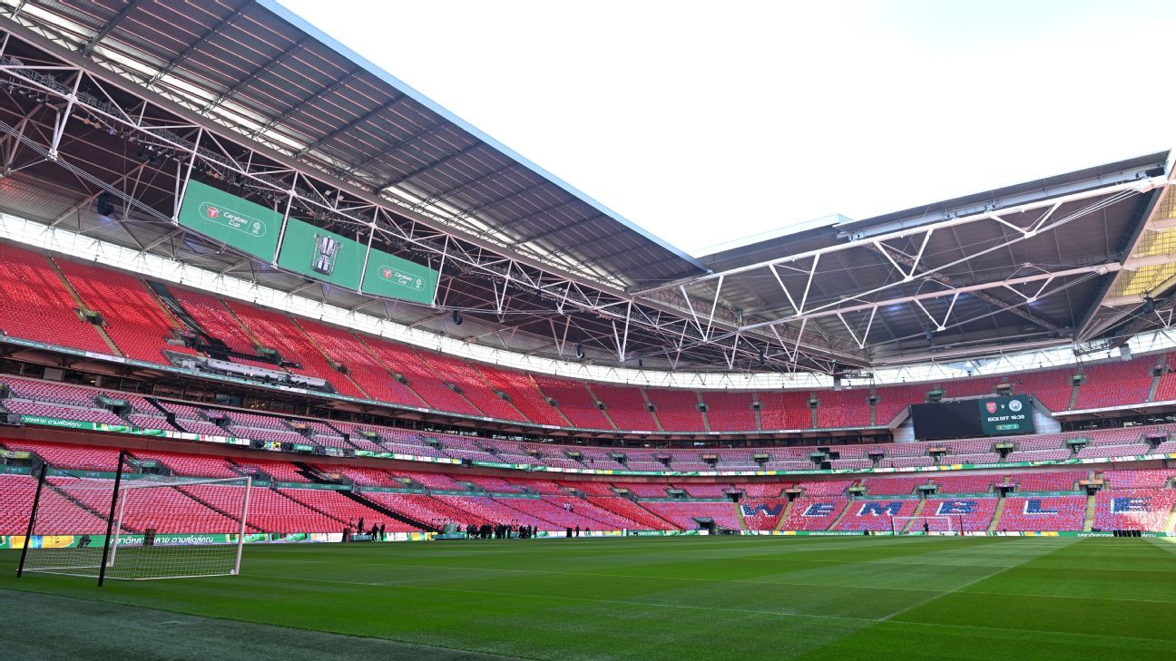 Carabao Cup final LIVE: Arsenal faces Manchester City in quest for season's inaugural trophy 1