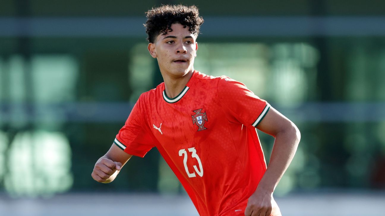 Cristiano Ronaldo's oldest son participated in training sessions at Real Madrid's academy, according to reports. 1