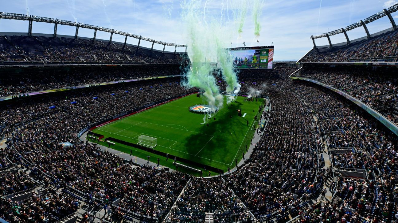 Denver Summit establishes NWSL attendance record during first home match 1