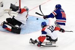 U.S. Defeats Czechia 6-1, Progressing to Gold Medal Match 31