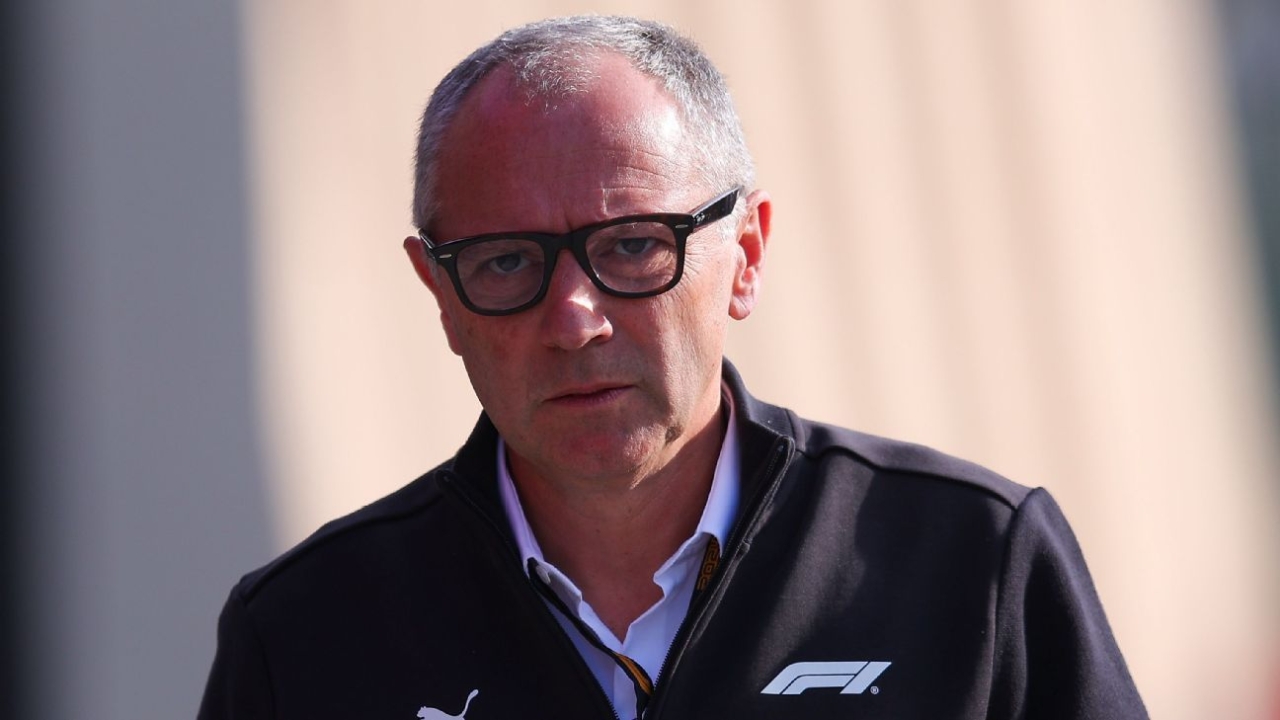 Formula 1 chief responds to Verstappen and Hamilton regarding rule objections 1