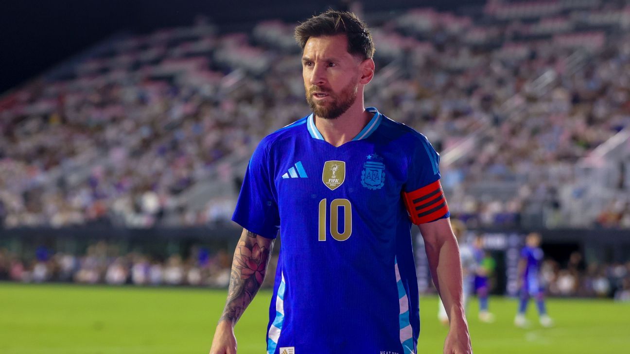 Lionel Messi heads Argentina team for exhibition match against Guatemala. 1